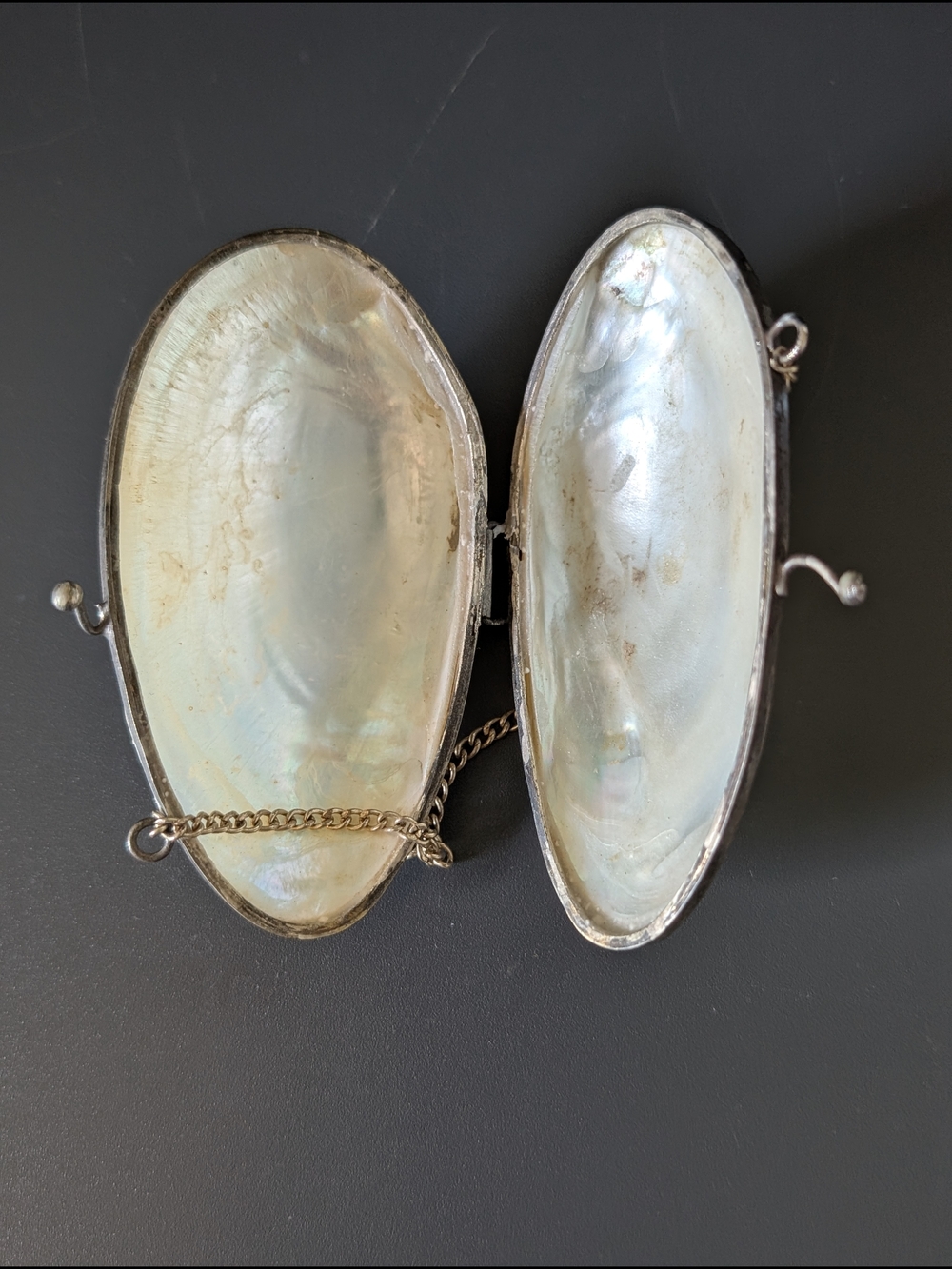 Minaudière with Silver Chain Vintage Novelty Item - Picture 3 of 5